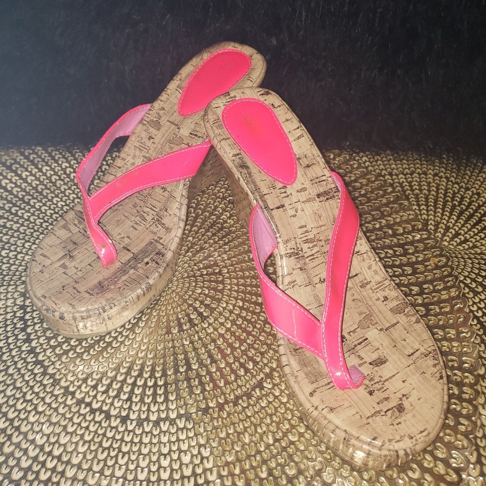 Free if added to bundle 🛍🏷💲Wedge heels